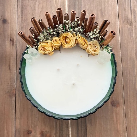 Christmas Tree Candle - Christmas Candle - Soy Wax Candle - Holiday Candle - Picture 2 of 7